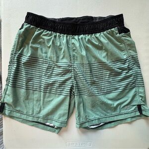 Vuori Rush Short Mint Green/Black Stripe | 5” Inseam Boxer Brief Liner